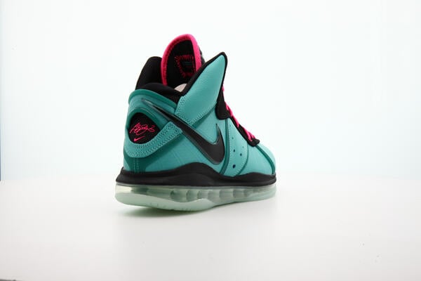 Nike lebron 8 clearance scontate